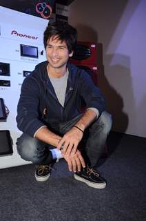 Shahid Kapoor promotes Pioneer at JW Marriott in Mumbai