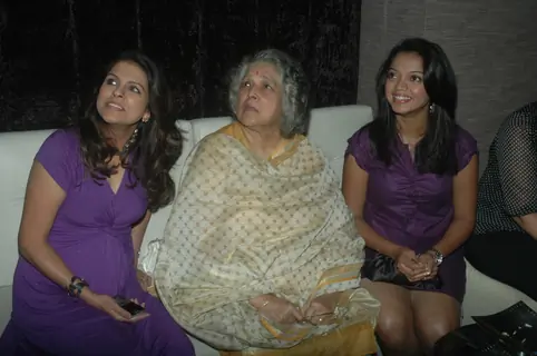 Bhavana Balsawer, Shubha Khote & Sheetal Maulik at SAB TV show Gutur Gu success bash