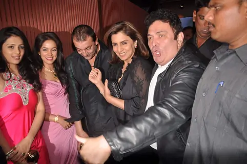 Rishi Kapoor and Neetu Singh at Sanjay dutt's bash for agneepath.