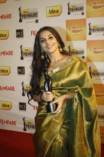 Vidya Balan at the '57th !dea Fimfare Awards 2011'