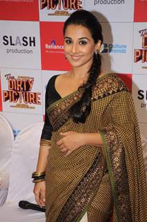 Vidya Balan at The Dirty Picture DVD launch at Reliance Digital