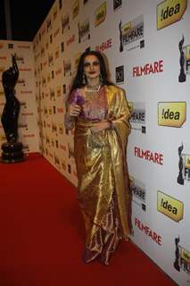 Rekha at 57th Idea Filmfare Awards 2011