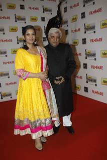 Javed Akhtar and Shabana Azmi at 57th Idea Filmfare Awards 2011