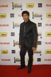 Vidyut Jamwal at 57th Idea Filmfare Awards 2011