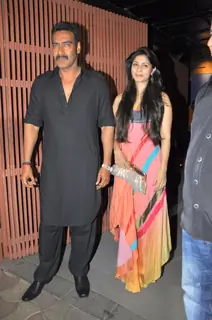 Ajay Devgan and Tanisha at Sanjay Dutt's bash for Agneepath