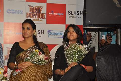 Vidya Balan and Ekta Kapoor at The Dirty Picture DVD launch at Reliance Digital