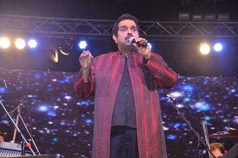 Shankar Mahadeven concert with Symphony Orchestra of India at RWITC