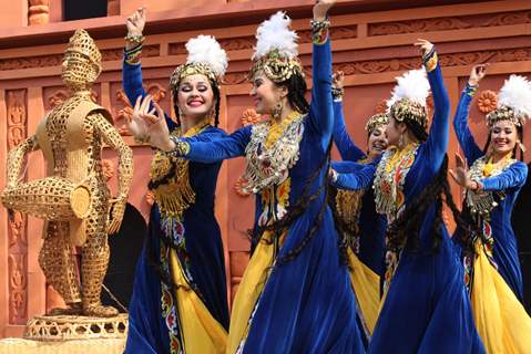 Folk artists from Uzbekistan at the 26th Surajkund Craft Mela, Faridabad