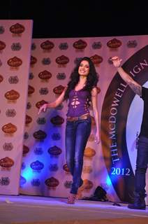 Sarah Jane Dias walk the ramp for McDowell’s Signature Premier Indian Derby 2012 fashion show at RWI