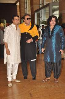 Akshay Kumar, Jackie Shroff & Sajid Khan grace Ritesh Deshmukh & Genelia Dsouza wedding bash