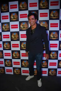 Sonu Sood at Venky's Mumbai Fighters and Bangkok Elephants match held in Inorbit Mall