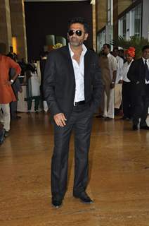 Suniel Shetty grace Ritesh Deshmukh & Genelia Dsouza wedding bash in Mumbai