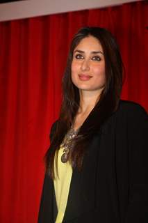 Kareena Kapoor at Press meet of movie 'Ek Main Aur Ekk Tu' photography exhibition at Cinemax in Mumb