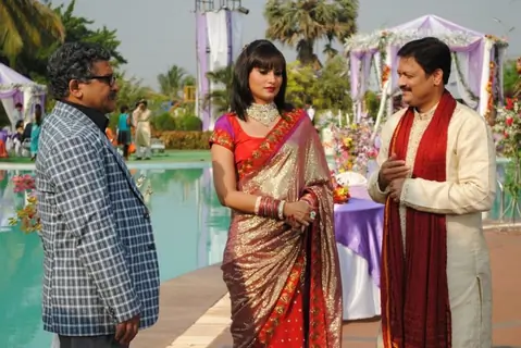 Arun Nalawade and Kiran Karmarkar in the show Zindagi Kahe - Smile Please