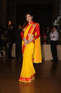 Zarine Khan grace Ritesh Deshmukh & Genelia Dsouza wedding reception in Mumbai