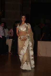 Bipasha Basu grace Ritesh Deshmukh & Genelia Dsouza wedding reception in Mumbai