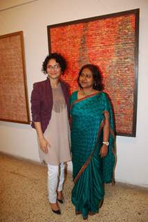 Kiran Rao inaugurates Sangeeta Gupta's Painting Exhibition at Jehangir in Mumbai. .