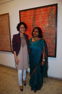 Kiran Rao inaugurates Sangeeta Gupta's Painting Exhibition at Jehangir in Mumbai. .