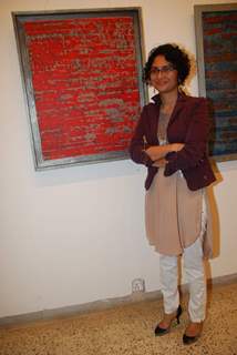 Kiran Rao inaugurates Sangeeta Gupta's Painting Exhibition at Jehangir in Mumbai. .