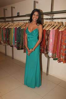 Poonam Pandey launch the Gitanjali Dream Date contest in Mumbai