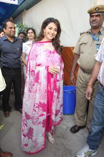 Madhuri Dixit Nene interacts with Cancer affected little patients on World Cancer Day organised by Pawan Hans at Juhu, Mumbai