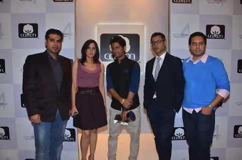 Sachit Bhatia, Rina Dhaka, Dhruv Singh, Shantanu and Nikhil Mehra at Cotton Council of India Lets Design 4 contest. .