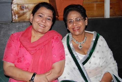Roshan Khan and Deepa Shahi at Ye Rishta Kya Kehlata Hai 800 episodes celebration Party in Mumbai
