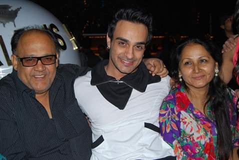 Alok Nath, Angad Hasija at Ye Rishta Kya Kehlata Hai 800 episodes celebration Party in Mumbai