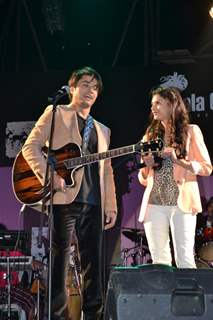 Bollywood actors Ali Zafar & Aditi Rao Hydari promote London Paris New York by performing at the Kala Ghoda Festival