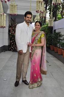 Bollywood actress Esha Deol got engaged to her boyfriend Bharat Takhtani at her residence in Mumbai on Sunday, February 12, 2012. .