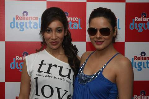 Bollywood actress Udita Goswami & Sofia Hayat visit Reliance Digital Store in Mumbai to promote their film Diary of a Butterfly