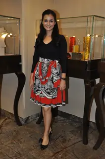Dia Mirza, Sophie Chaudhary at Faarah Khan Valentine Collection launch