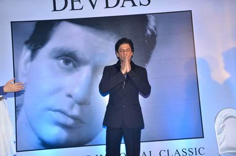 Shahrukh Khan & Tisca Chopra at Devdas dialogues launch at Mehboob Studios. .