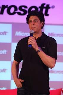 Shahrukh Khan at Don 2 Microsoft promotions at Taj Lands End