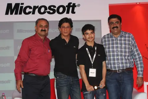 Shahrukh Khan at Don 2 Microsoft promotions at Taj Lands End