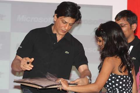 Shahrukh Khan at Don 2 Microsoft promotions at Taj Lands End