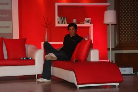 Shahrukh Khan at Don 2 Microsoft promotions at Taj Lands End