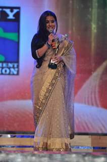 VIdya Balan at GR8 Women Achievers Awards. .