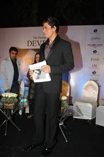 Shah Rukh Khan at Launch of Devdas dialogue book at Mehboob Studios in Bandra, Mumbai