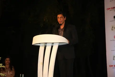 Shah Rukh Khan at Launch of Devdas dialogue book at Mehboob Studios in Bandra, Mumbai