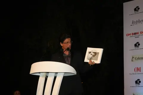 Shah Rukh Khan at Launch of Devdas dialogue book at Mehboob Studios in Bandra, Mumbai