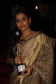 Vidya Balan at Kelvinator Gr8 Women Awards 2012 in Mumbai