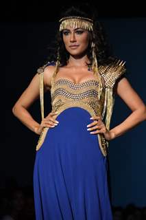 Bollywood actress Chitrangada Singh displays a creation by designer Kanika Saluja Choudhry at the Wills Lifestyle India Fashion week 2012,in New Delhi. .