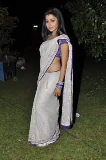 Vidya Balan promote Kahani on the sets of Uttran