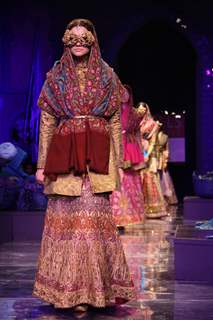 Models displays creations by designer JJ Valaya at the Grand Finale of Wills Lifestyle India Fashion week 2012,in New Delhi on Sunday. .
