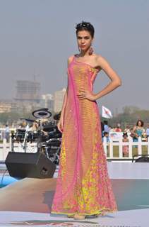 Model at the AGP Multi Million Race at Mahalaxmi Race Cource In Mumbai. .