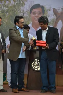 Celebs at The AGP Multi Million Race at Mahalaxmi race cource in Mumbai
