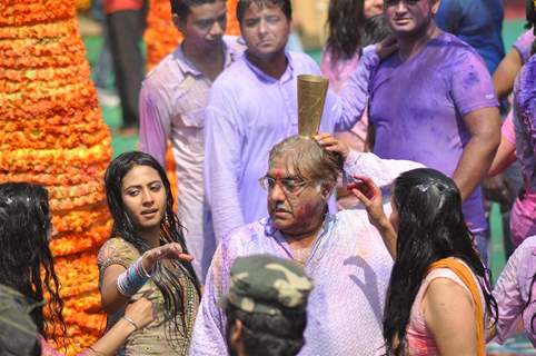 Colors Channel TV serials Artist celebrate Holi