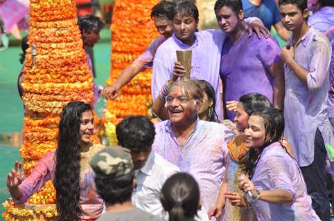 Colors Channel TV serials Artist celebrate Holi