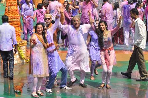 Colors Channel TV serials Artist celebrate Holi